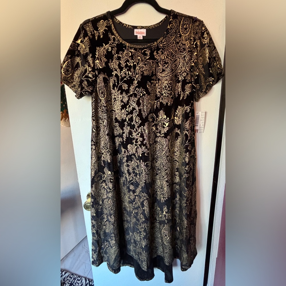 Elegant Black and Gold Paisley Dress NEW WITH TAGS LULAROE